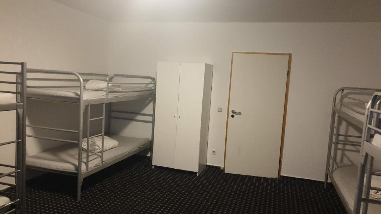Isas Hostel Berlijn Buitenkant foto